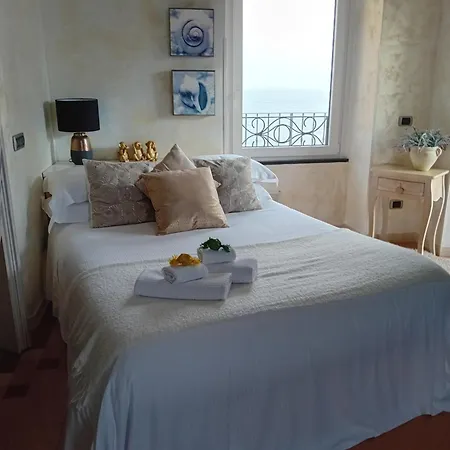Porta Rossa 4* Манарола